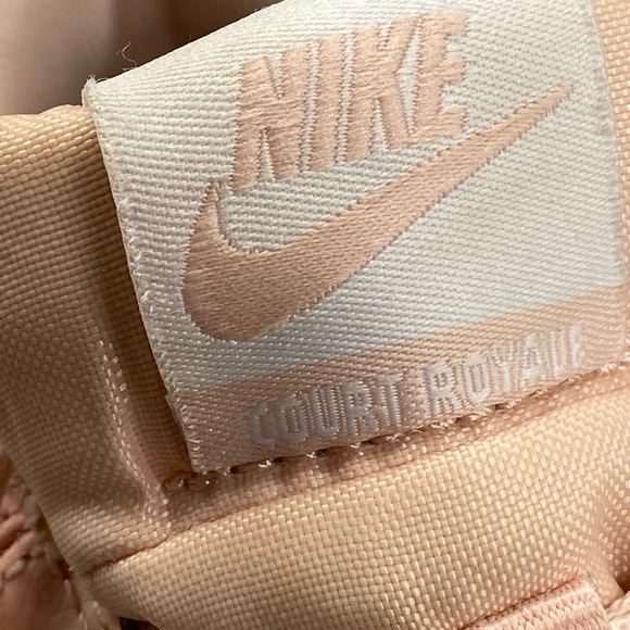 Nike Court Royale Coral Pink Womens 8 Tennis Shoes Preowned 749867-604 Leather - Picture 14 of 14